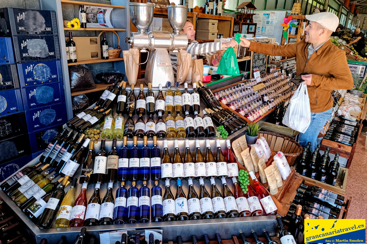 Private tour markets and mountains
