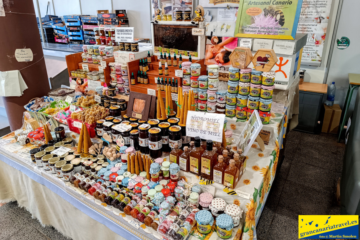 Private tour markets and mountains